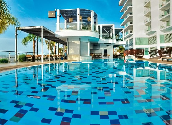 Vassos Nissi Plage Hotel