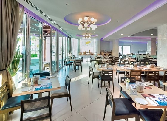 Vassos Nissi Plage Hotel