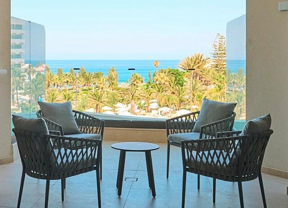 Sunrise Emerald - Beispiel Balkon Suite Meerblick (Zimmercodierung WBM)