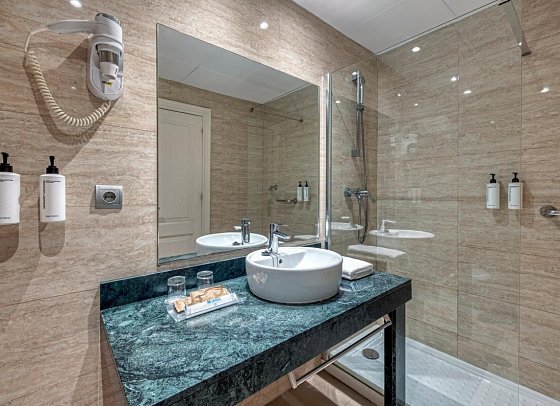 Playacapricho Hotel - Badbeispiel Doppelzimmer Komfort (Zimmercodierung DF1)
