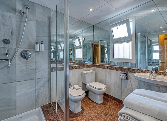 Playacapricho Hotel - Badbeispiel Suite Meerblick (Zimmercodierung WBM)
