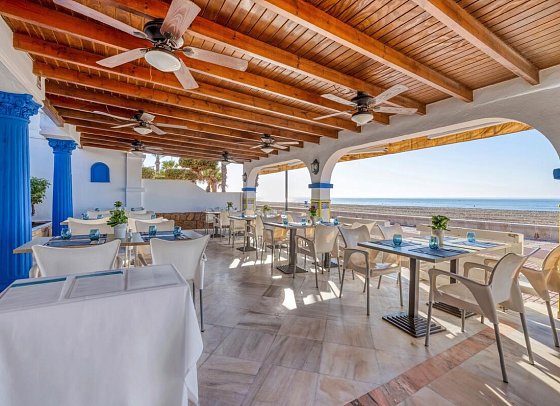 Playacapricho Hotel