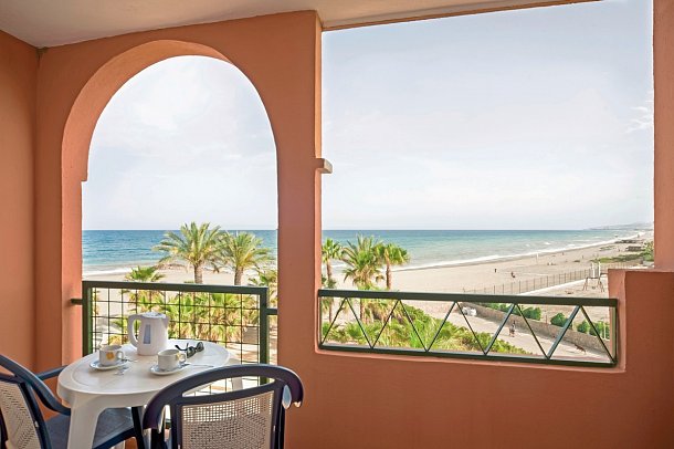 Playavera - Balkonbeispiel Doppelzimmer Standard (Zimmercodierungen DG1, EG1 & EG2)