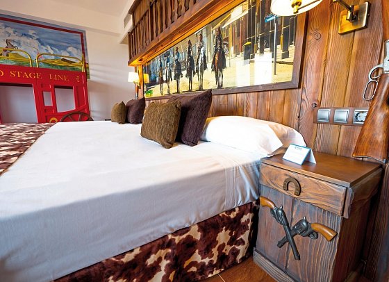 Playadulce Hotel - Wohnbeispiel Familienzimmer Thematisch (Zimmercodierung FB1)