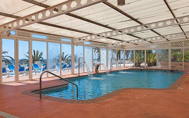 Playadulce Hotel