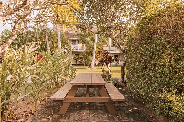 Plantation Hale Suites