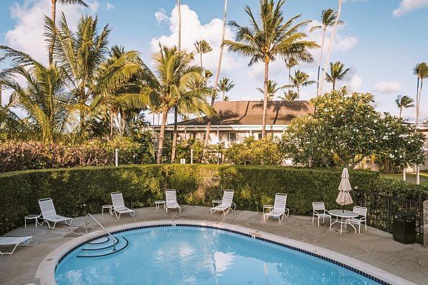 Plantation Hale Suites