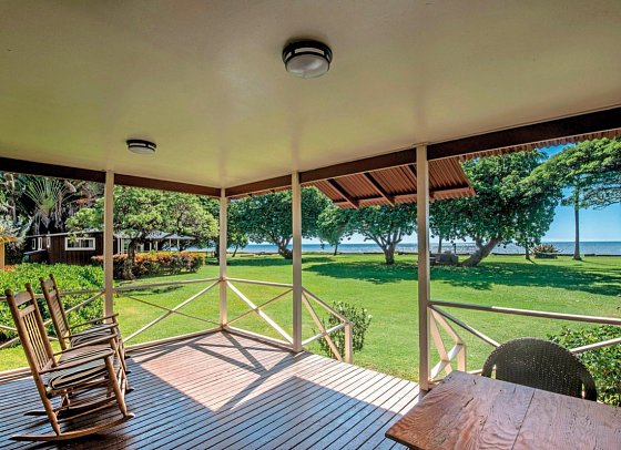 Waimea Plantation Cottages - Beispiel Terrasse 1 Bedroom Cottage Ocean Front (Zimmercodierung B1O)