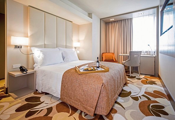 Smy Lisboa - Wohnbeispiel Doppelzimmer Superior (Zimmercodierung DS1)