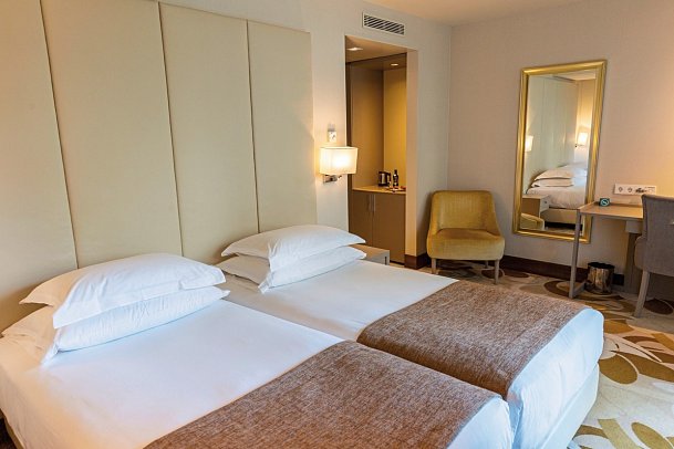 Smy Lisboa - Wohnbeispiel Doppelzimmer Superior (Zimmercodierung DS1)