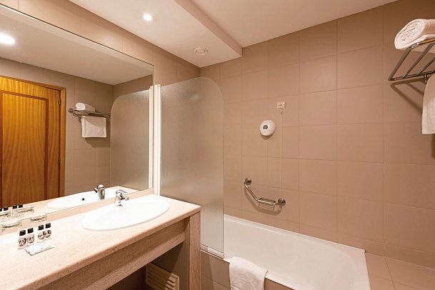 Hotel Mundial - Wohnbeispiel Doppelzimmer Classic (Zimmercodierungen DG1 & DX2)