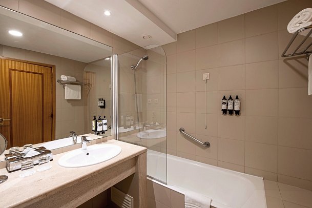 Hotel Mundial - Wohnbeispiel Doppelzimmer Superior (Zimmercodierungen DS1 & DXD)