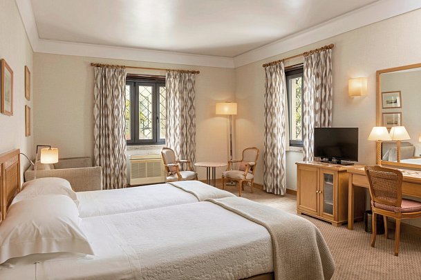 Hotel Lisboa Plaza - Wohnbeispiel Familienzimmer (Zimmercodierung FB1)