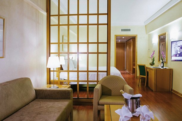 Hotel Roma - Wohnbeispiel Familienzimmer (Zimmercodierung FB1)