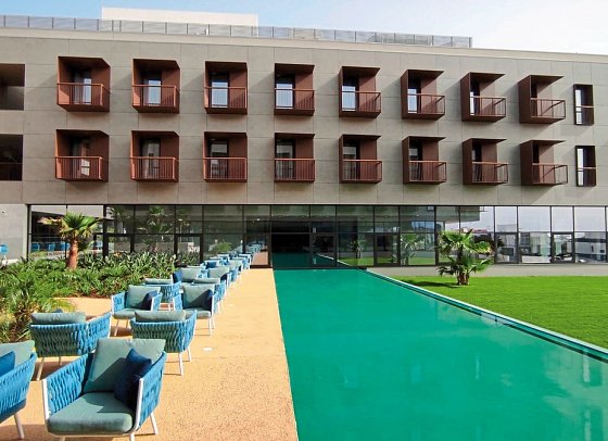 Sines Sea View Business & Leisure Hotel