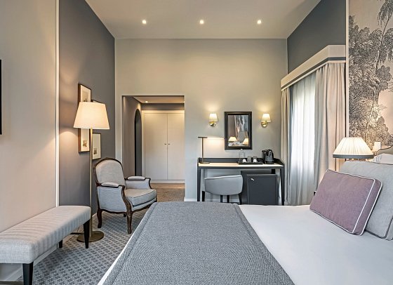 Longevity Senses Cascais Boutique Hotel & Clinic - Wohnbeispiel Doppelzimmer Deluxe Meerblick (Zimmercodierung DDM)