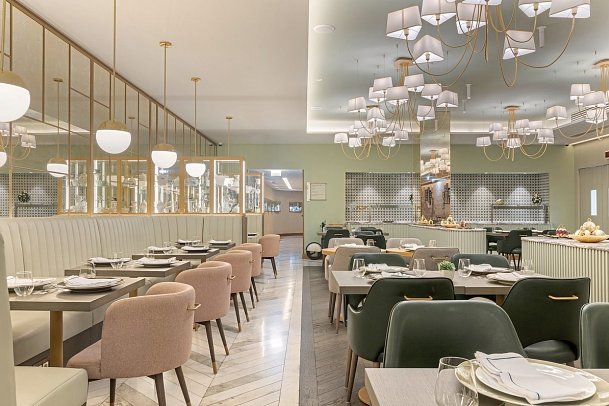 The Emerald House Lisbon, Curio Collection by Hilton