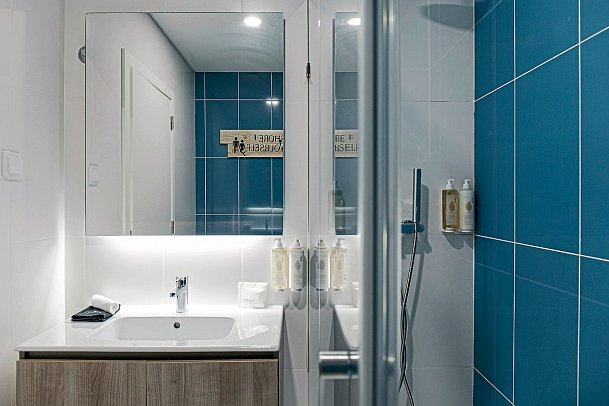You and the sea - Beispiel Bad Appartement (Zimmercodierung OB1)