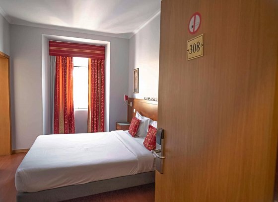 Grande Pensão Alcobia - Wohnbeispiel Doppelzimmer (Zimmercodierung DB1)