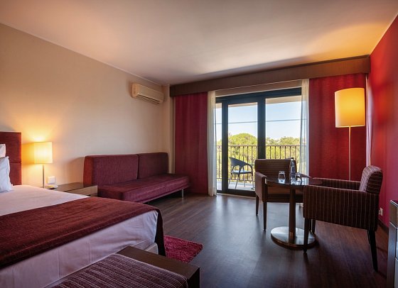 Vila Galé Cascais - Wohnbeispiel Doppelzimmer Landblick (Zimmercodierung DBL)