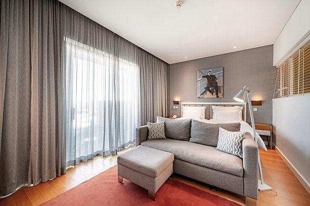 Pestana Cidadela Cascais Pousada & Art District - Wohnbeispiel Doppelzimmer Superior Balkon (Zimmercodierung DS2)