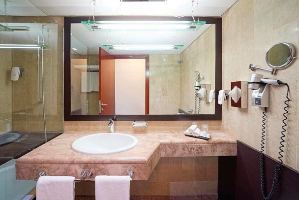 Legendary Lisboa Suites - Beispiel Bad (Zimmercodierung AB1)