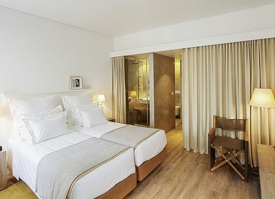 Memmo Alfama - Wohnbeispiel Doppelzimmer Patio (Zimmercodierung DB2)