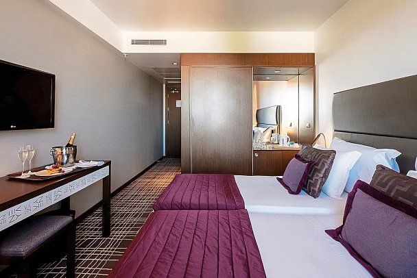 Neya Lisboa - Wohnbeispiel Doppelzimmer (Zimmercodierung DB1)