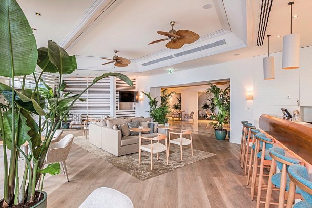 Sesimbra Oceanfront Hotel