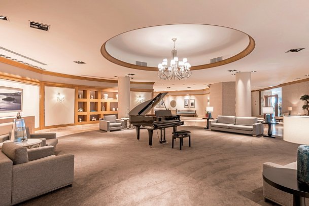 Sesimbra Oceanfront Hotel