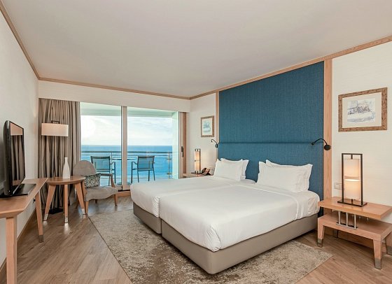 Sesimbra Oceanfront Hotel - Wohnbeispiel Doppelzimmer Premium Deluxe Meerblick (Zimmercodierung DMM)