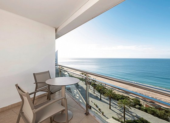 Sesimbra Oceanfront Hotel - Beispiel Balkon Doppelzimmer Premium Deluxe Meerblick (Zimmercodierung DMM)