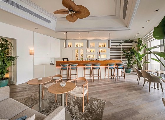 Sesimbra Oceanfront Hotel