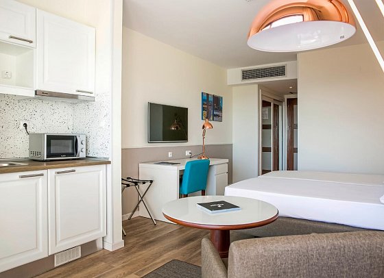 Pestana Cascais Ocean & Conference Aparthotel - Wohnbeispiel Doppelzimmer Deluxe (Zimmercodierungen DD1, DDM, ED1 & EDM)