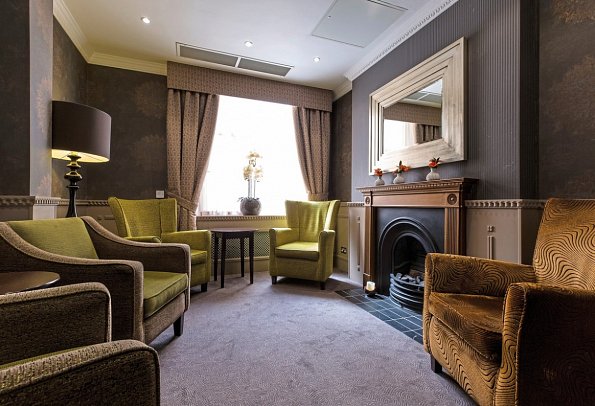 Phoenix Hotel