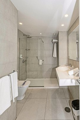 LIVVO Veril Playa - Beispiel Bad (Zimmercodierungen AG1 & AG2)