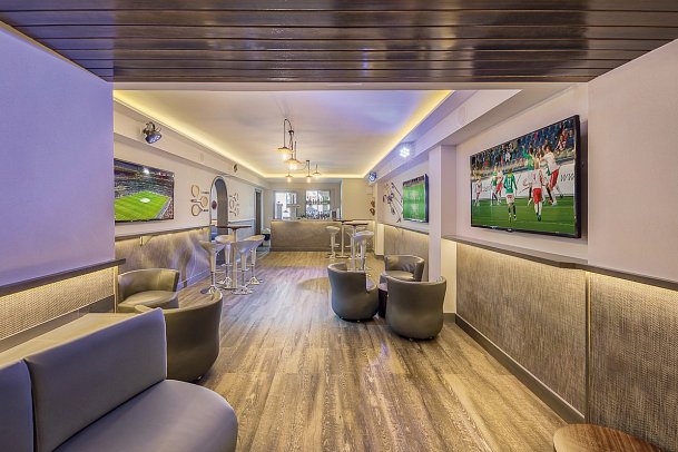 LIVVO Koala Garden Hotel