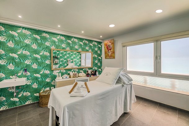 LIVVO Koala Garden Hotel