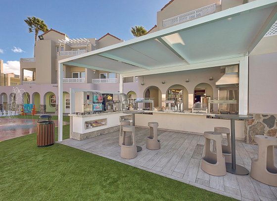LIVVO Koala Garden Hotel