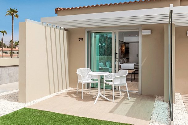 Kumara Serenoa by Lopesan Hotels - Beispiel Terrasse Juniorsuite (Zimmercodierungen JB1, JC1 & JB2)