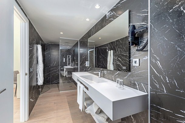 Kumara Serenoa by Lopesan Hotels - Beispiel Bad Suite Adults only (Zimmercodierung WB2)