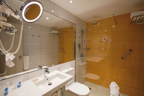 Bull Dorado Beach & Spa - Beispiel Bad (Zimmercodierungen AG1 & AGD)