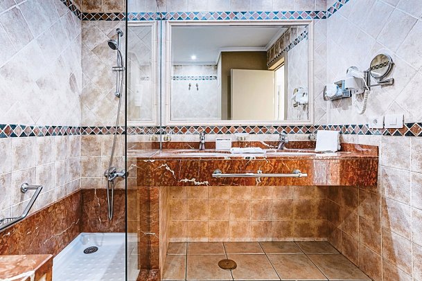 Bull Vital Suites & Spa Boutique Hotel - Wohnbeispiel Juniorsuite (Zimmercodierung JB1)