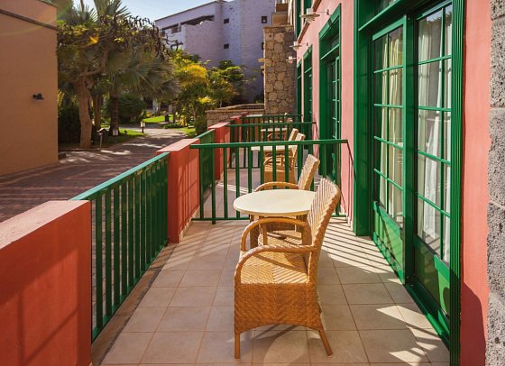 Lopesan Villa del Conde Resort & Thalasso - Beispiel Balkon Doppelzimmer Standard (Zimmercodierungen DG1 & DC1)