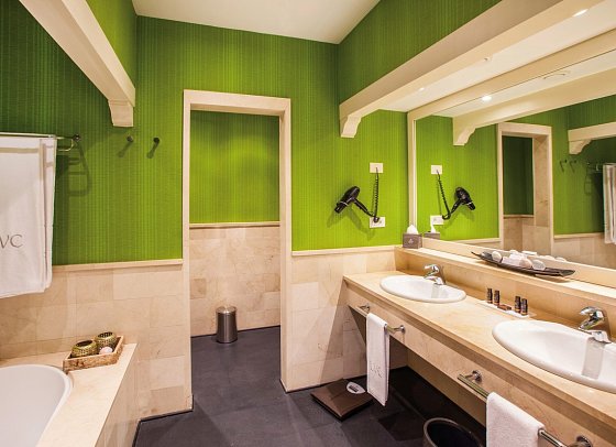 Lopesan Villa del Conde Resort & Thalasso - Beispiel Bad Doppelzimmer Deluxe (Zimmercodierung DDD)