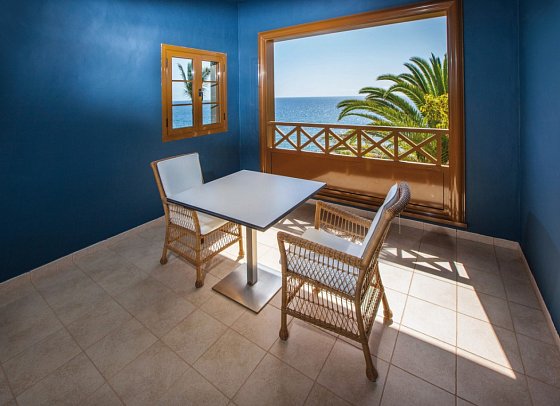 Lopesan Villa del Conde Resort & Thalasso - Beispiel Balkon Seniorsuite (Zimmercodierung WBM)