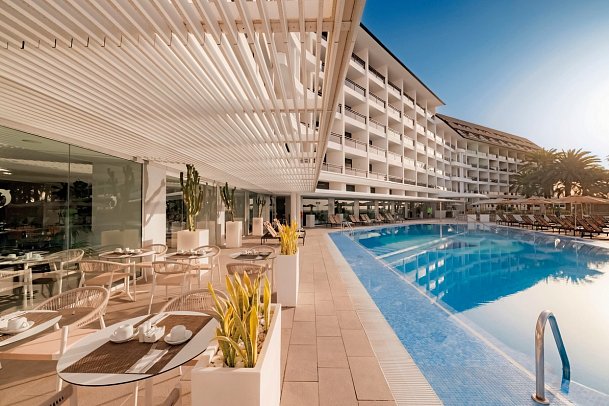 Don Gregory by Dunas