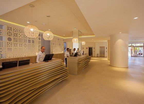 Abora Continental by Lopesan Hotels