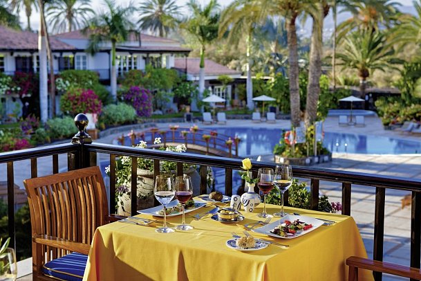 Seaside Grand Hotel Residencia