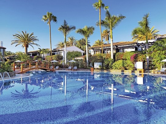 Seaside Grand Hotel Residencia